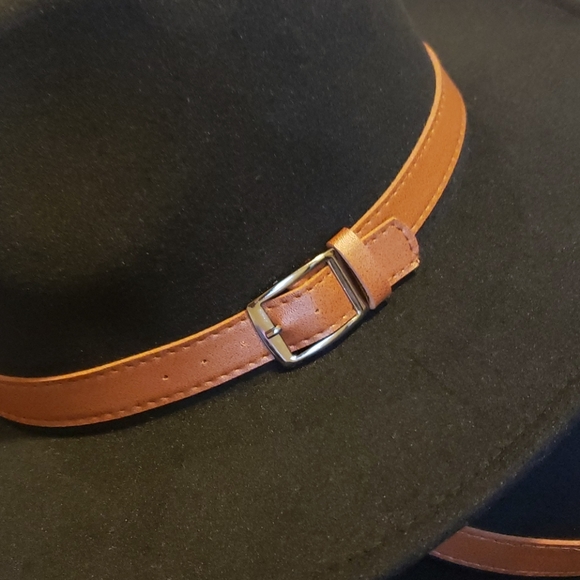 ‼️On Sale‼️Classic wide brim Fedora hats in sto… - Picture 6 of 8